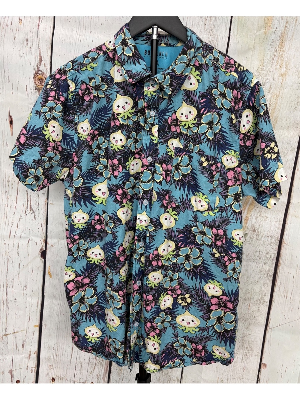 BoxLunch Exclusive Men’s Overwatch Pachimari Soldier 76 Button Up Shirt Size XL